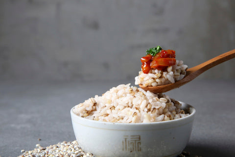 [지내들영농] 100% 친환경 농법으로 키운 오색찰보리 쌀 1kg